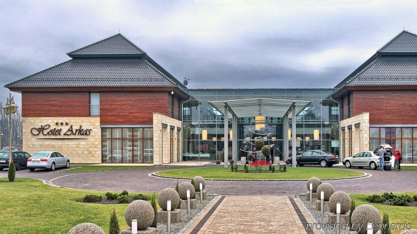 Hotel Arkas Proszkow Exterior photo